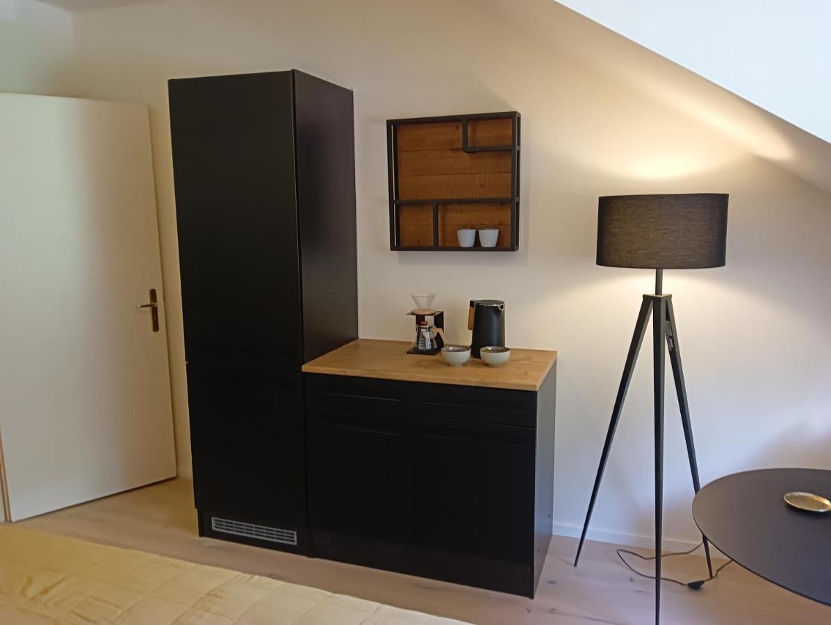 Appartment Schloss-Zeit 아샤우임히엠가우 외부 사진